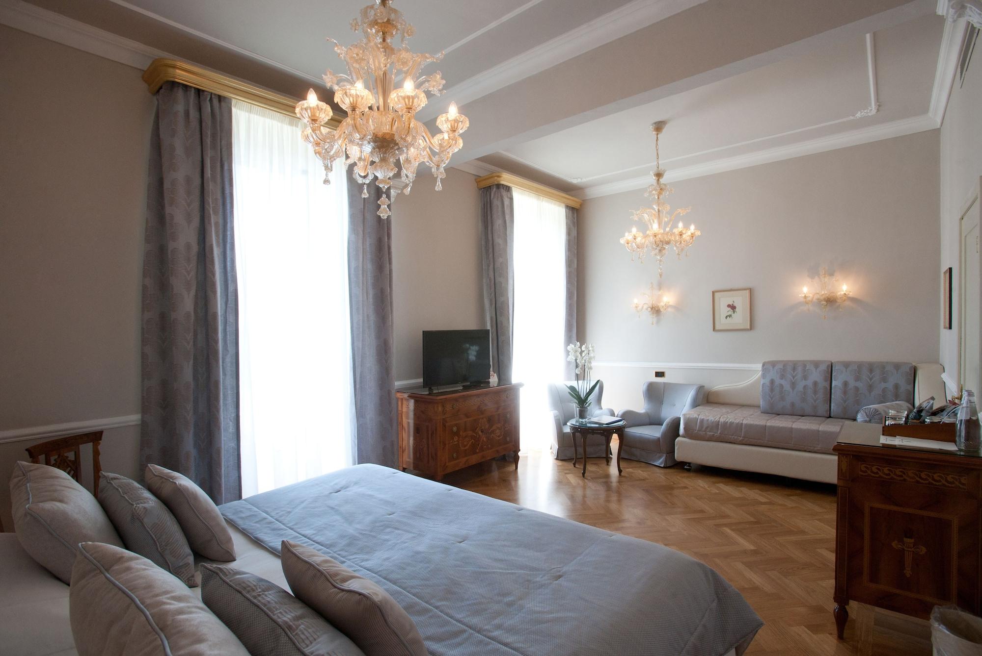 Imperiale Palace Hotel 5*